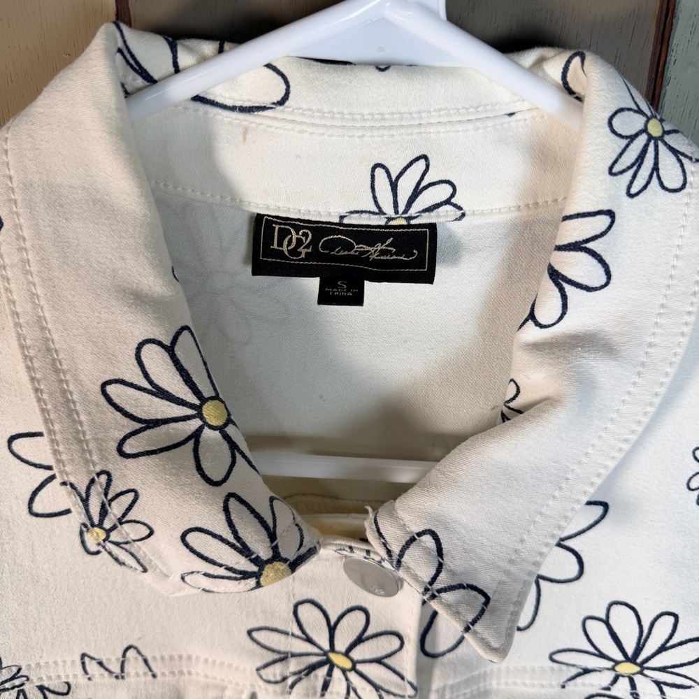 Daisy Denim Jacket-Size:Small - Picture 7 of 8